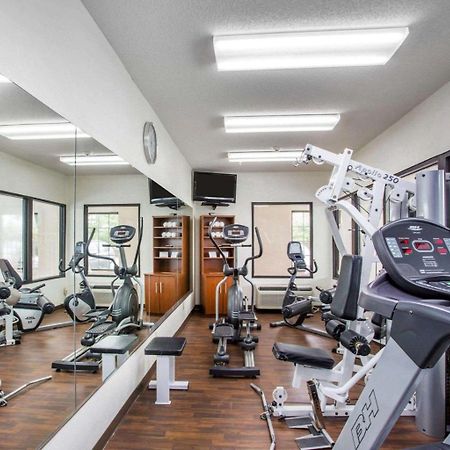 Comfort Suites Lebanon Bagian luar foto