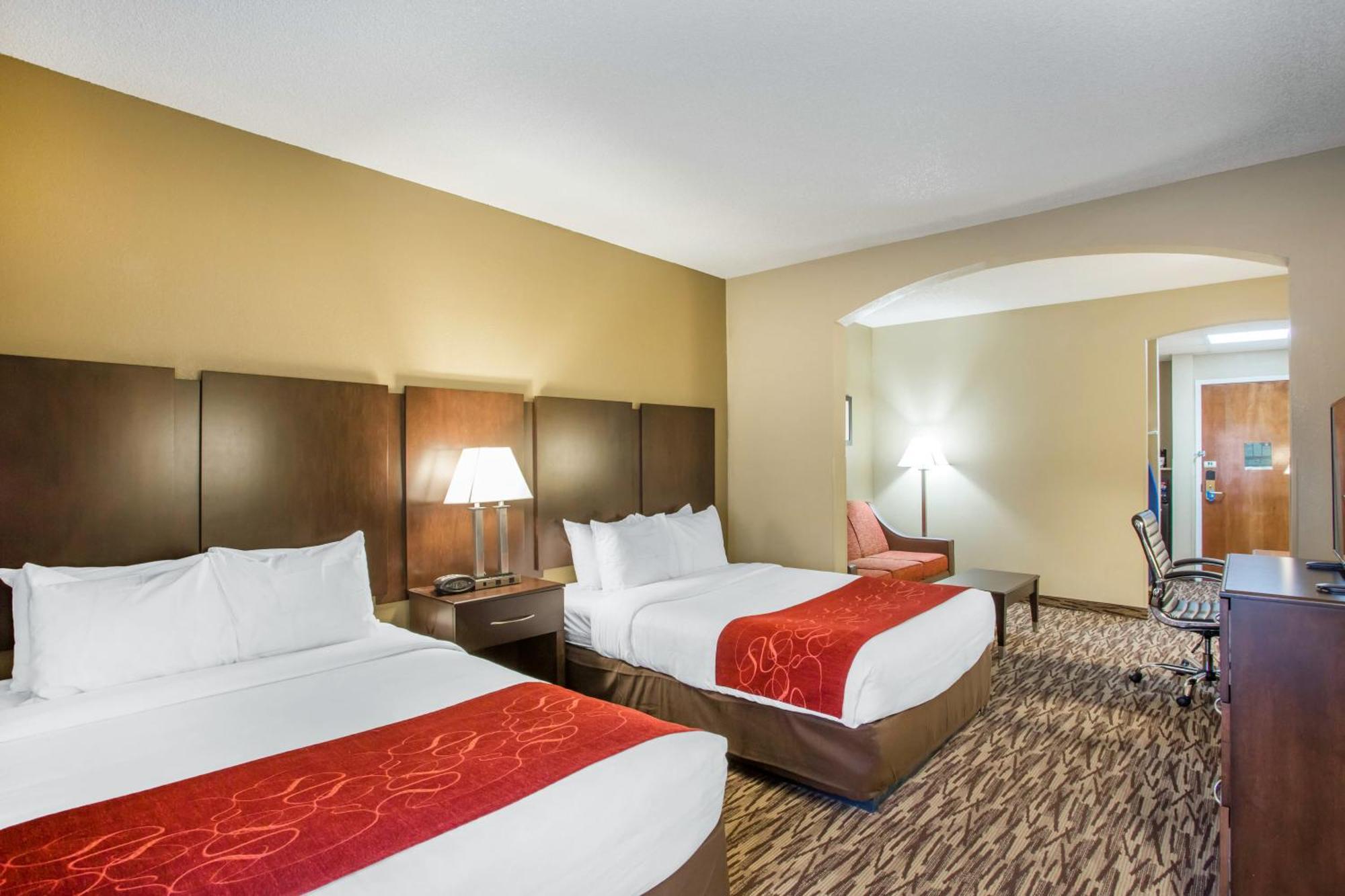Comfort Suites Lebanon Bagian luar foto