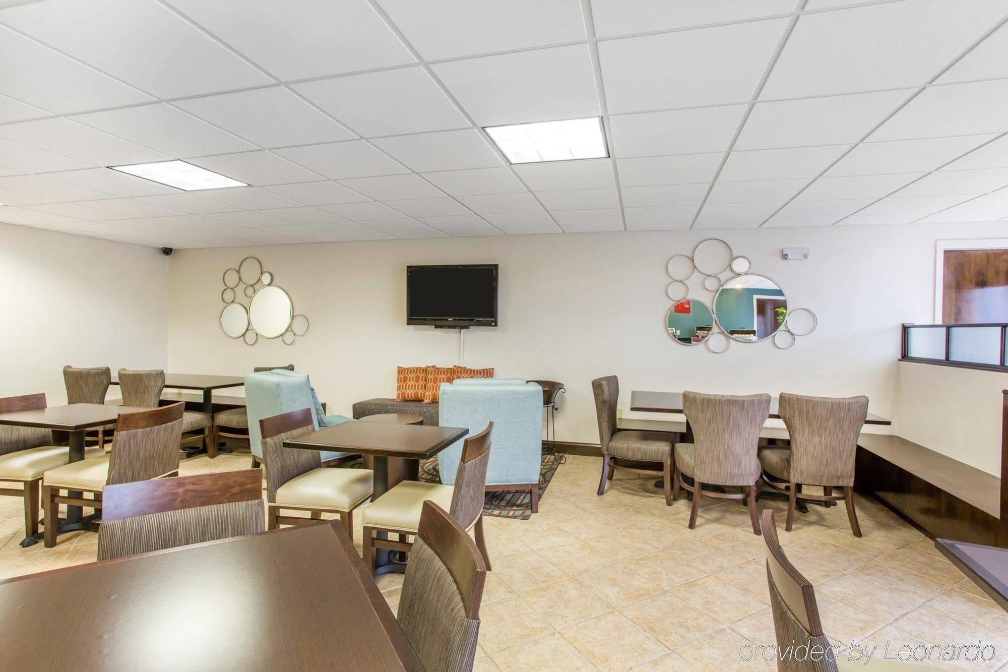 Comfort Suites Lebanon Bagian luar foto
