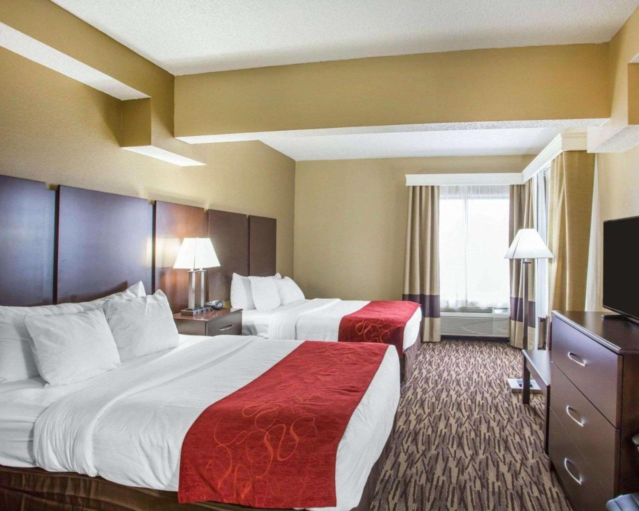 Comfort Suites Lebanon Bagian luar foto