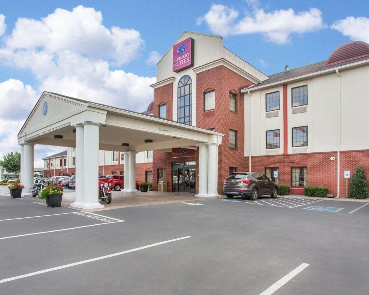 Comfort Suites Lebanon Bagian luar foto